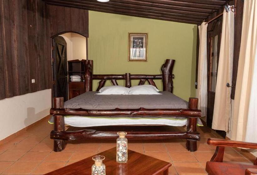 스탠다드 룸 킹사이즈 침대, Malekus Mountain Lodge