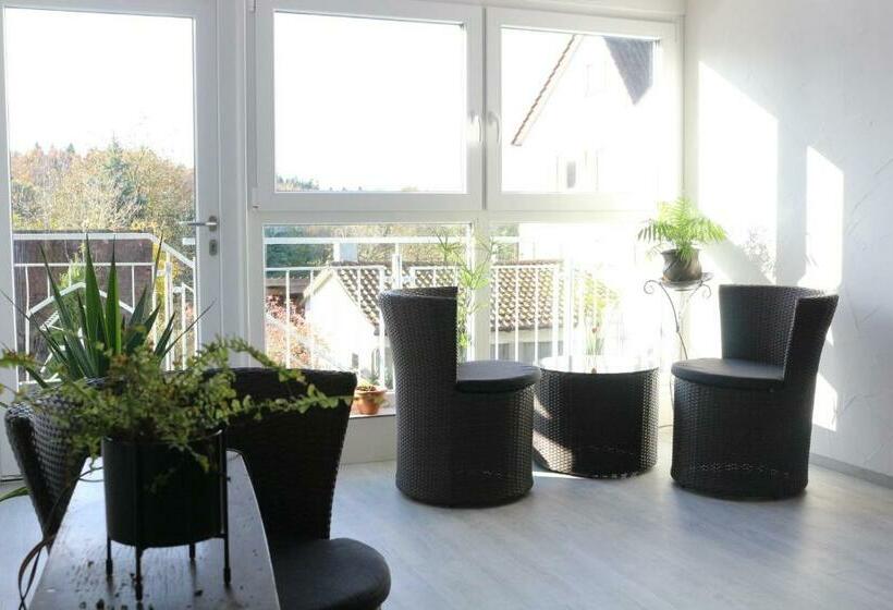 Quarto Estandar, D´r Rechenmacher