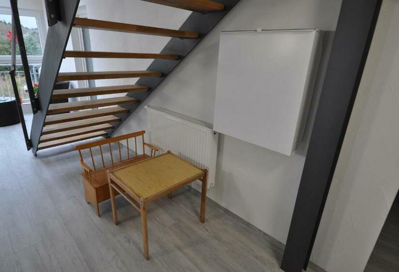 Quarto Triplo Estandar, D´r Rechenmacher