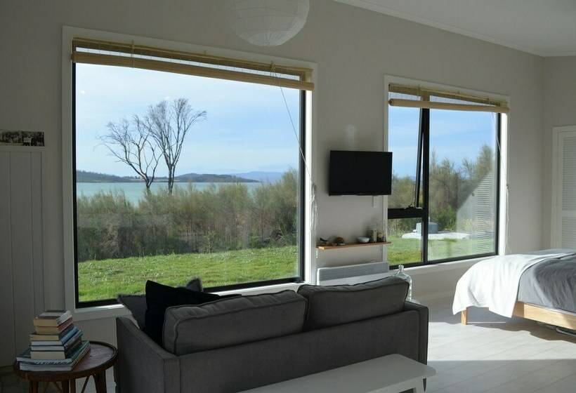 스탠다드 스튜디오 더블 침대, Flotsam Studio Accommodation