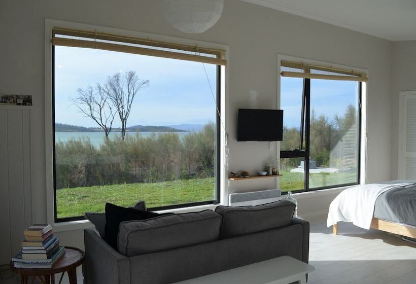 스탠다드 스튜디오 더블 침대, Flotsam Studio Accommodation