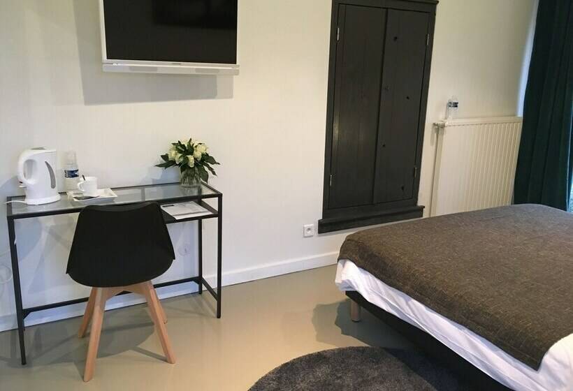 חדר בסיסי, O'lodge