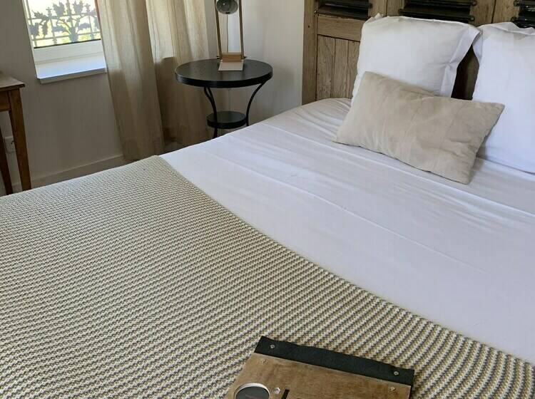 חדר משפחתי, O'lodge