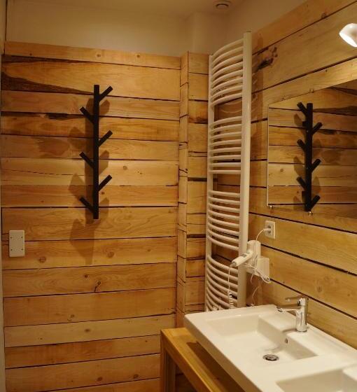 חדר משפחתי, O'lodge