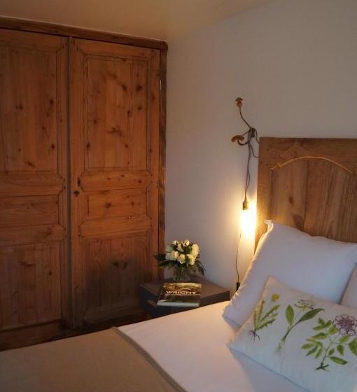 חדר משפחתי, O'lodge