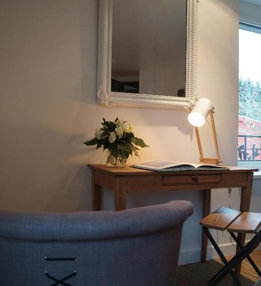 חדר משפחתי, O'lodge