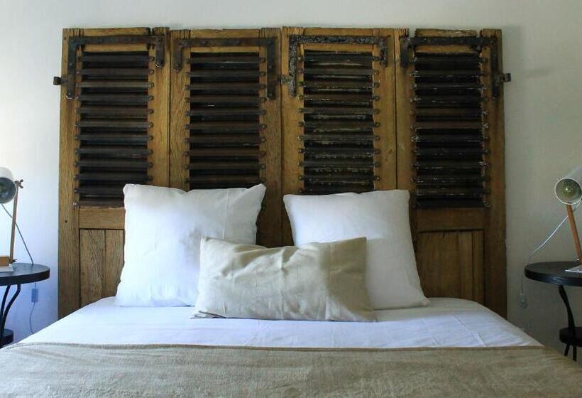 חדר משפחתי, O'lodge