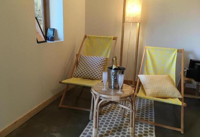 חדר סטנדרט עם מיטת קינג, O'lodge