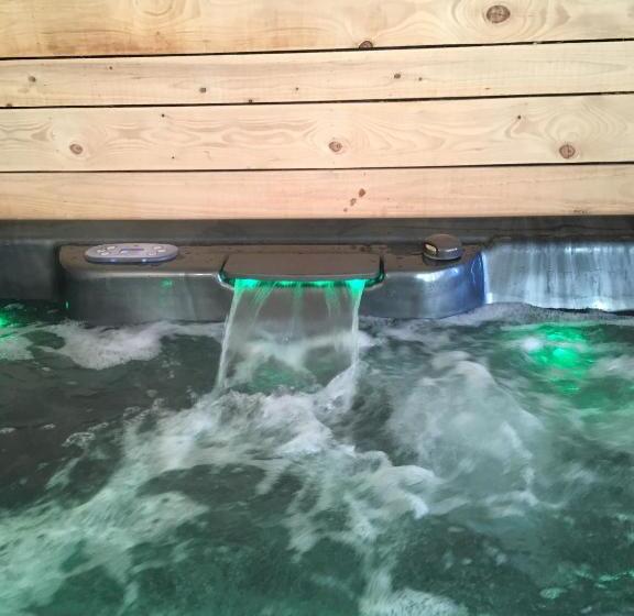 חדר סטנדרט עם מיטת קינג, O'lodge