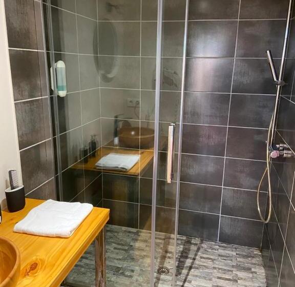 חדר סופריור, O'lodge