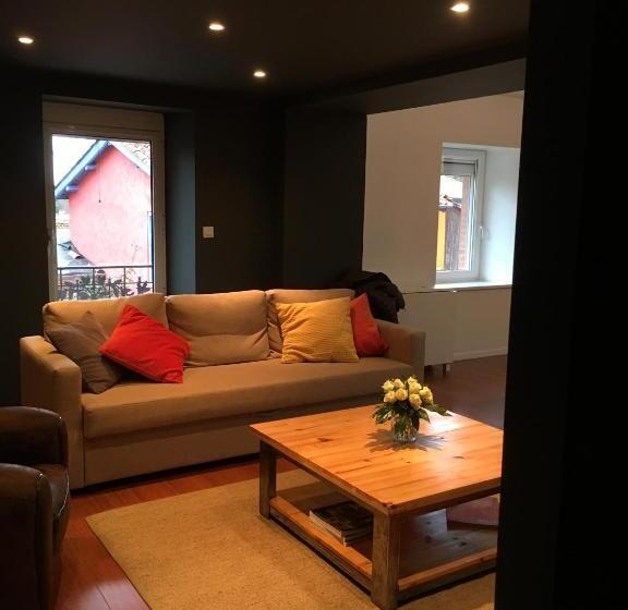 חדר משפחתי, O'lodge