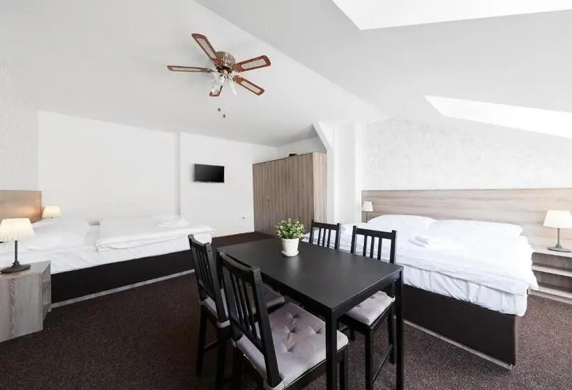 ファミリールーム, Ski Hotel Svoboda Nad Upou