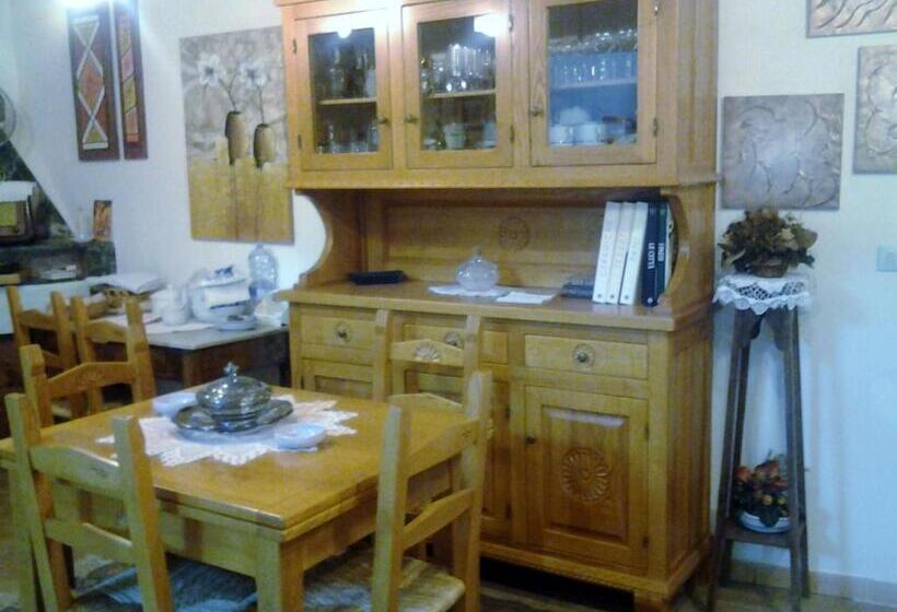 غرفة قياسية فردية, B&b Su Semucu