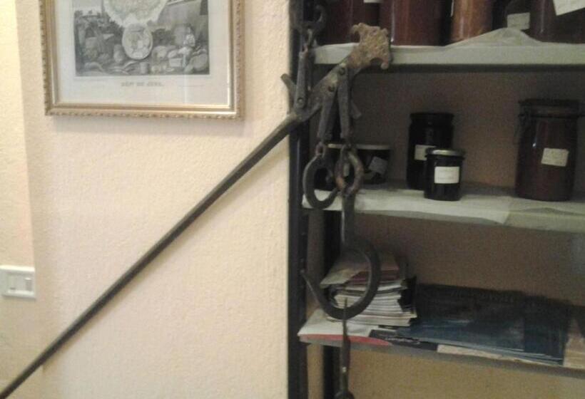 غرفة قياسية ثلاثية, B&b Su Semucu