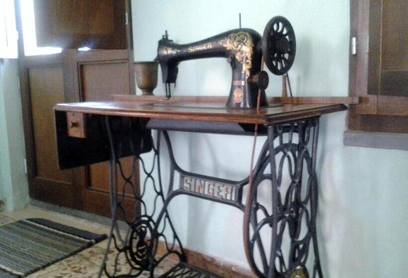 غرفة قياسية ثلاثية, B&b Su Semucu