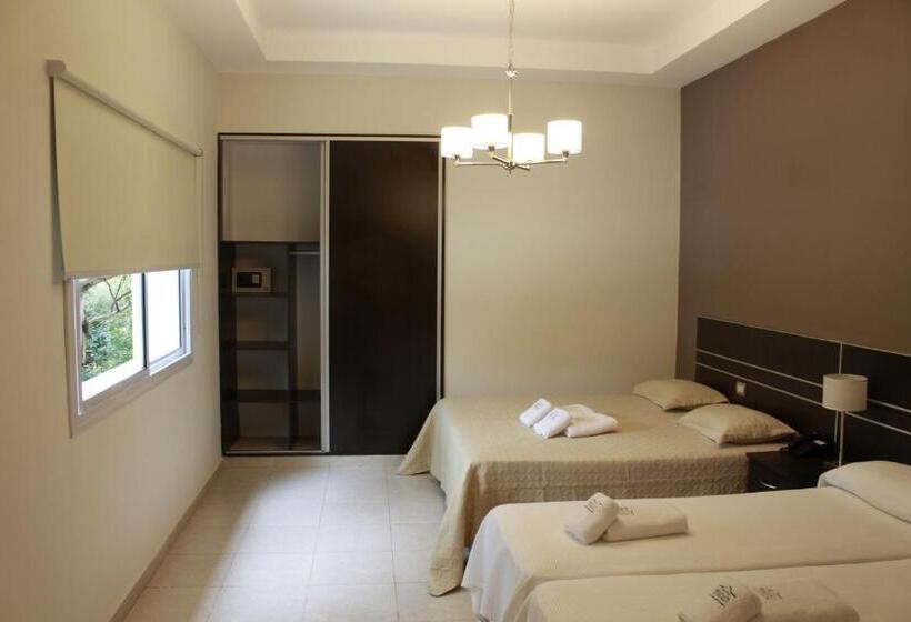 Standaard Vierpersoonskamer, Hosteria Atahualpa Yupanqui