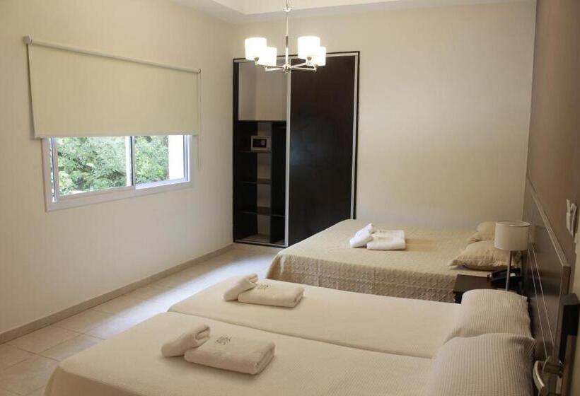 Standaard Vierpersoonskamer, Hosteria Atahualpa Yupanqui