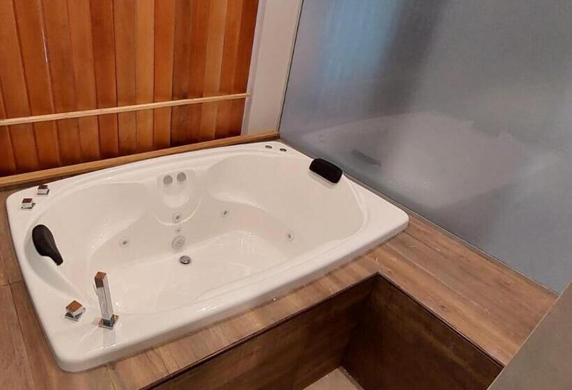 Президентский Люкс, Hosteria Atahualpa Yupanqui