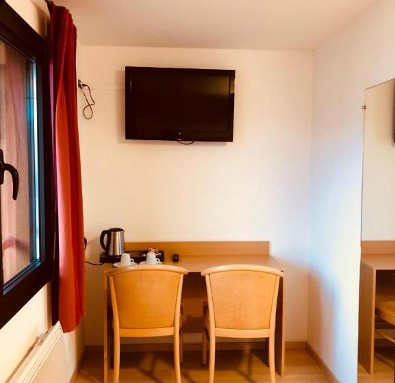 חדר סטנדרט, Le Champ Des Lys