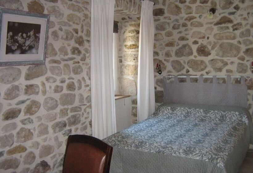 4인용 스탠다드 룸, Le Mas De La Musardiere Chambres D Hotes