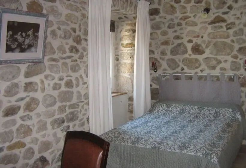 スタンダード４人部屋, Le Mas De La Musardiere Chambres D Hotes