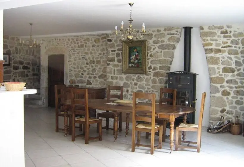 スタンダード４人部屋, Le Mas De La Musardiere Chambres D Hotes