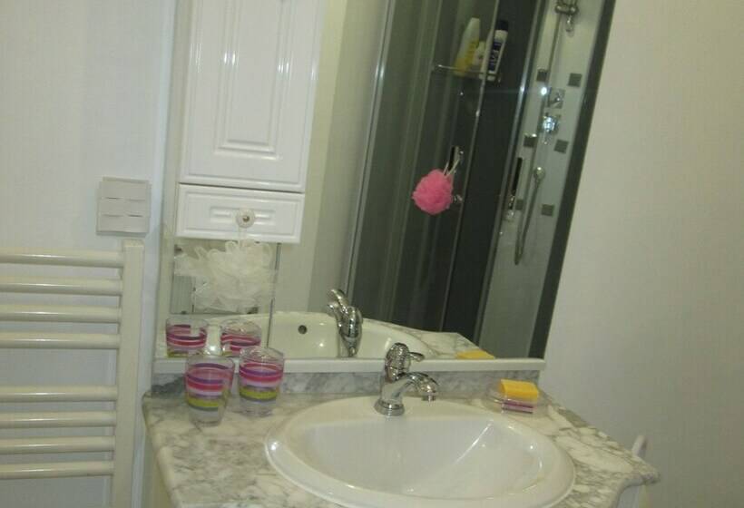 标准间, Les Hortensias