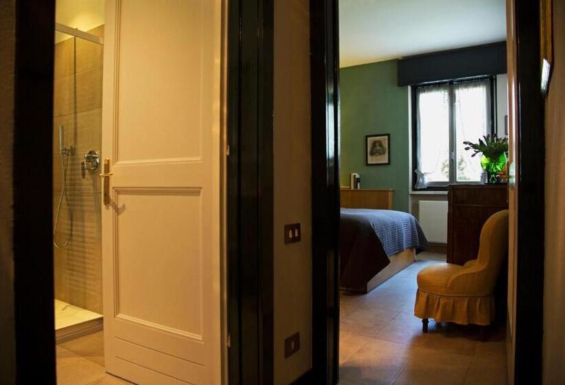 Номер Стандарт Вид на Озеро, Villa Ucci