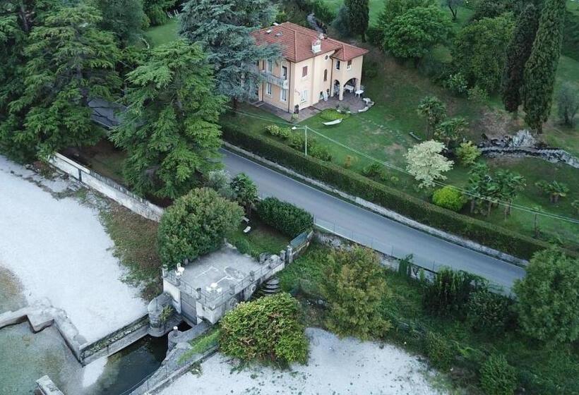 Номер Стандарт Вид на Озеро, Villa Ucci