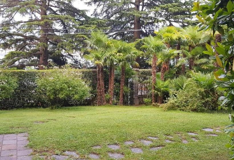 스탠다드 룸 호수 전망, Villa Ucci