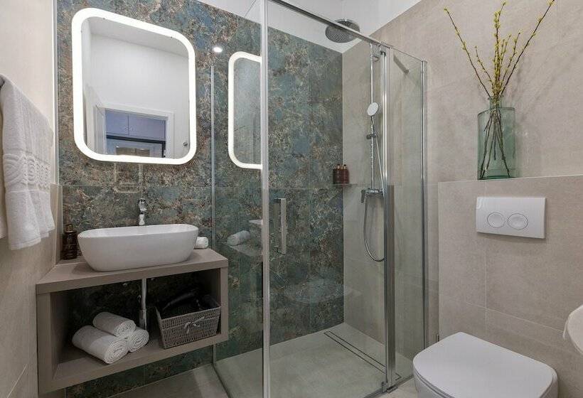 اتاق لوکس با چشم‌انداز دریا, Green Park Luxury Rooms