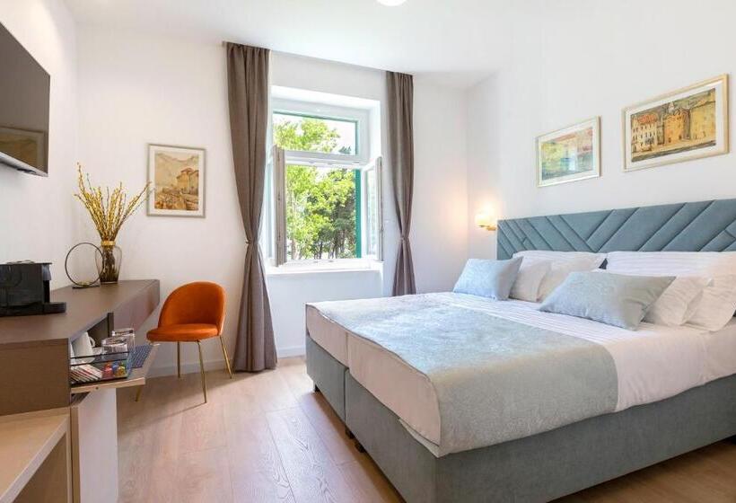 اتاق لوکس با چشم‌انداز دریا, Green Park Luxury Rooms
