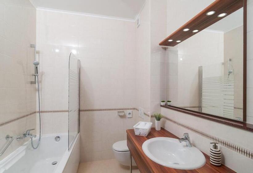 Deluxe Room with Balcony, Luxury Rooms Near The Beach1