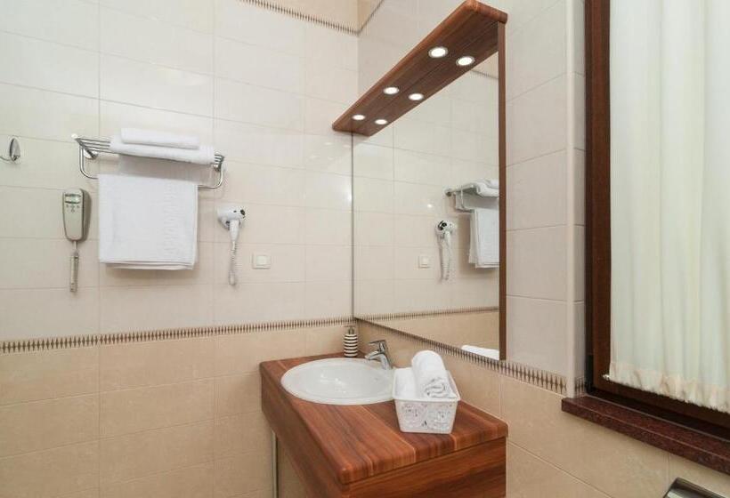 غرفة ديلوكس, Luxury Rooms Near The Beach1