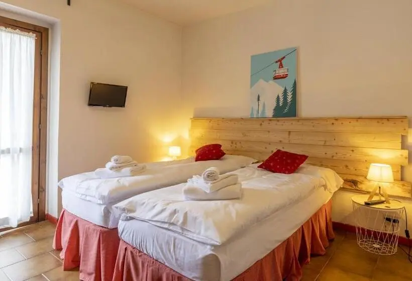 スタンダードトリプルルーム, Aparthotel Claviere