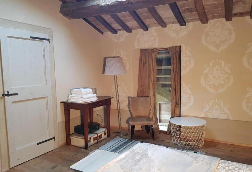 带阳台的豪华间, Terraluna Country House San Leo   San Marino