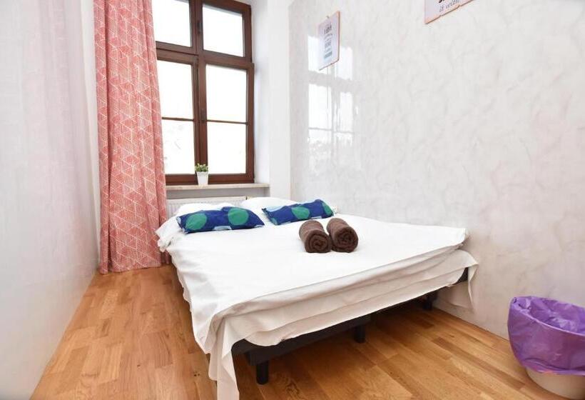 Номер Стандарт Совместная Ванная, City Central Hostel   Pokoje Prywatne