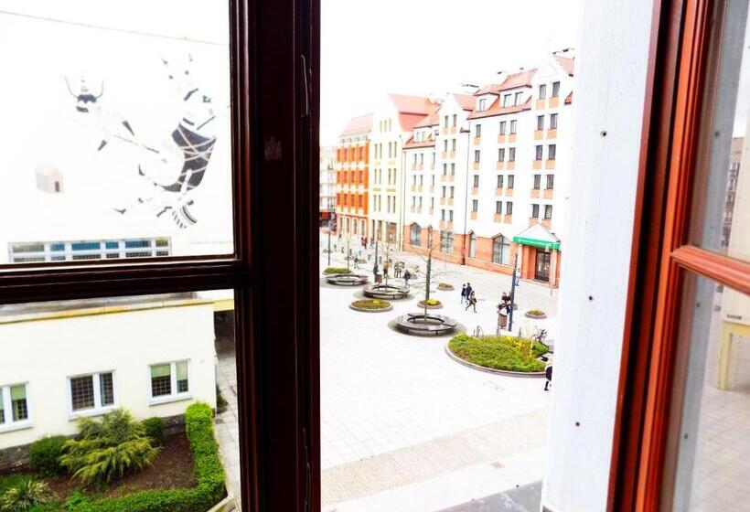 Трехместный Номер Стандарт Совместная Ванная, City Central Hostel   Pokoje Prywatne