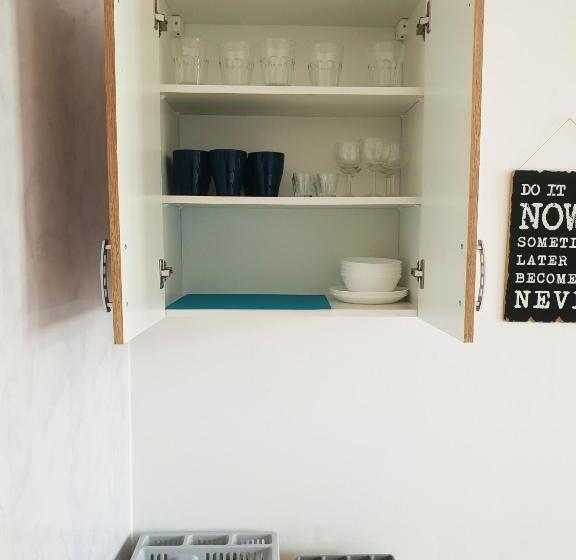 Трехместный Номер Стандарт Совместная Ванная, City Central Hostel   Pokoje Prywatne