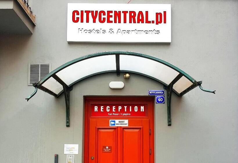 스탠다드 4인용 룸 공용 욕실, City Central Hostel   Pokoje Prywatne