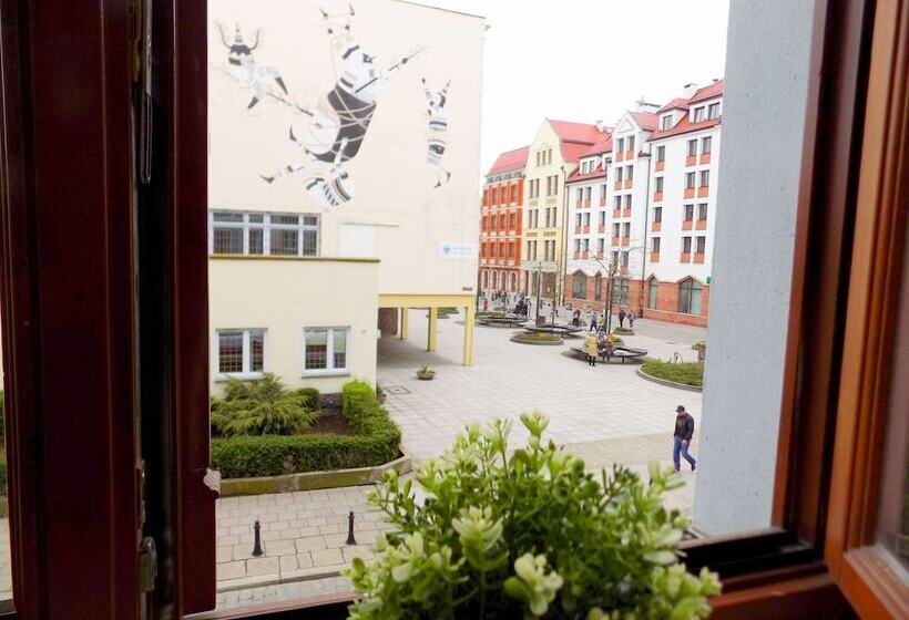 Номер Стандарт Четырехместный Совместный Санузел, City Central Hostel   Pokoje Prywatne