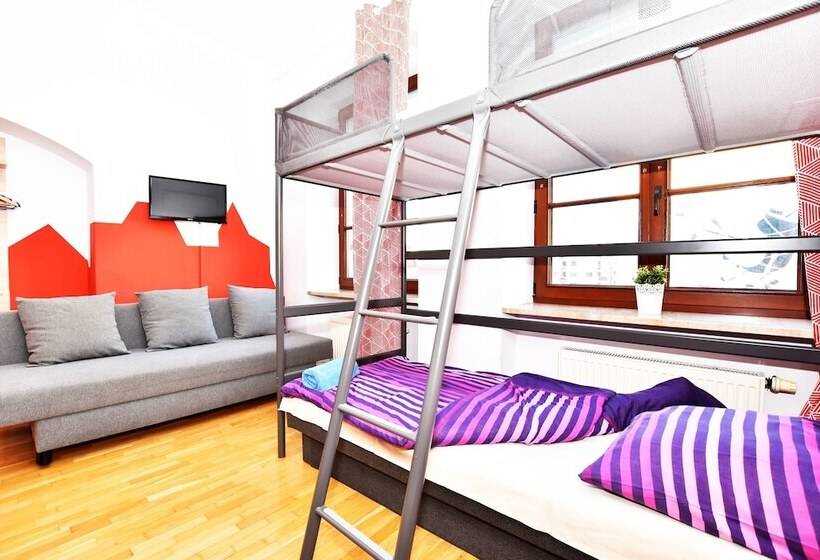 غرفة قياسية حمام مشترك, City Central Hostel   Pokoje Prywatne