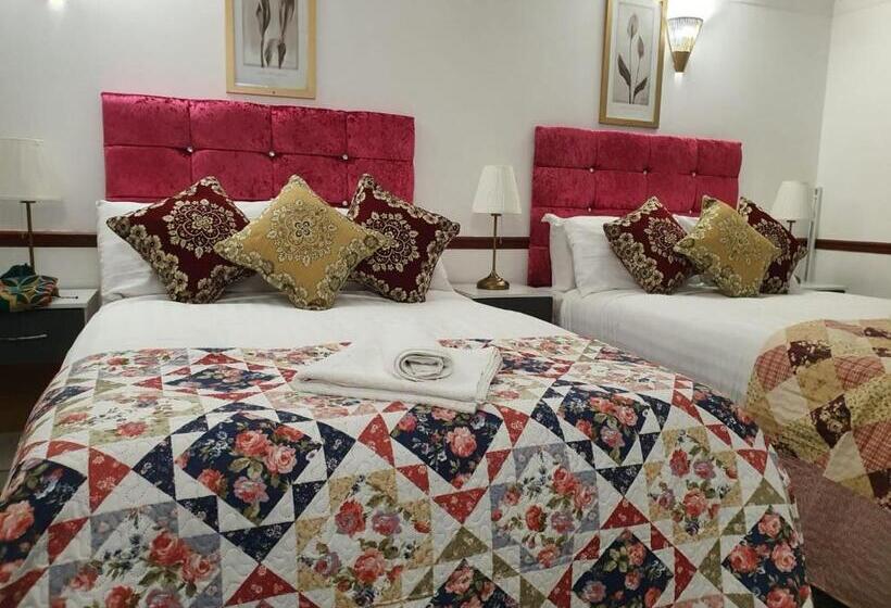Номер Deluxe Вид на Сад, Atz&h Inn