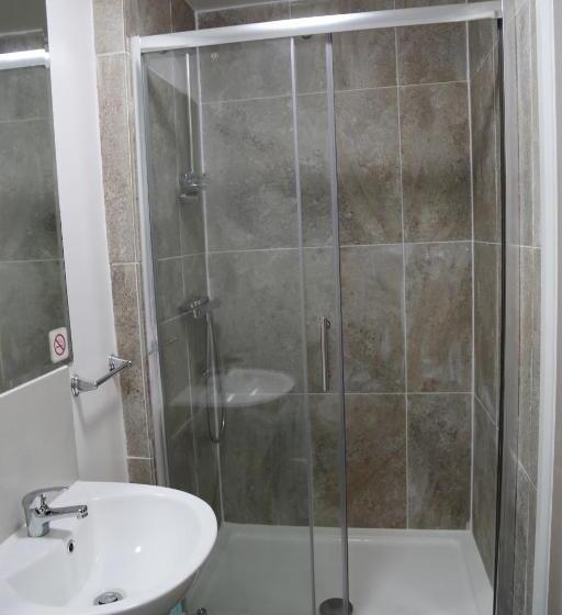 חדר סטנדרט, Atz&h Inn