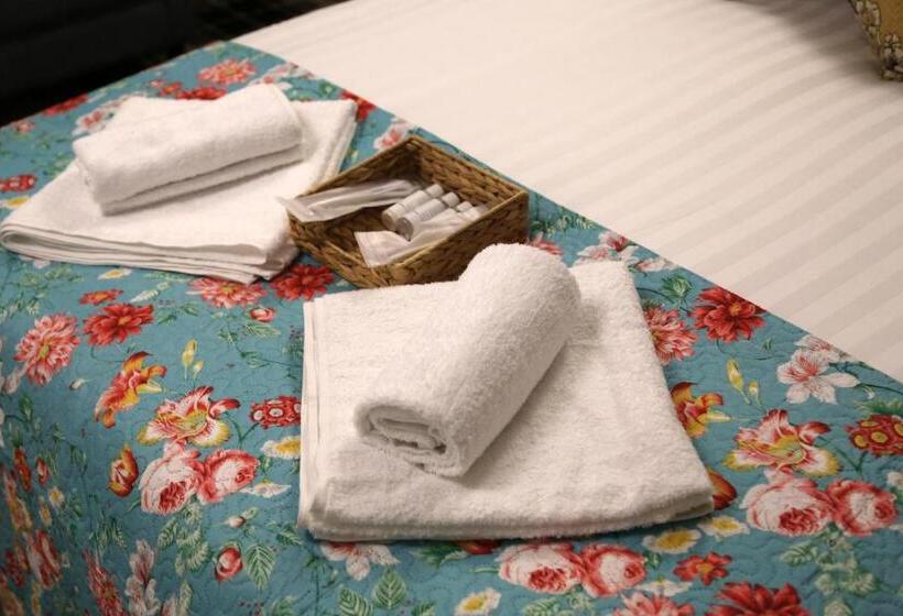 חדר סטנדרט, Atz&h Inn