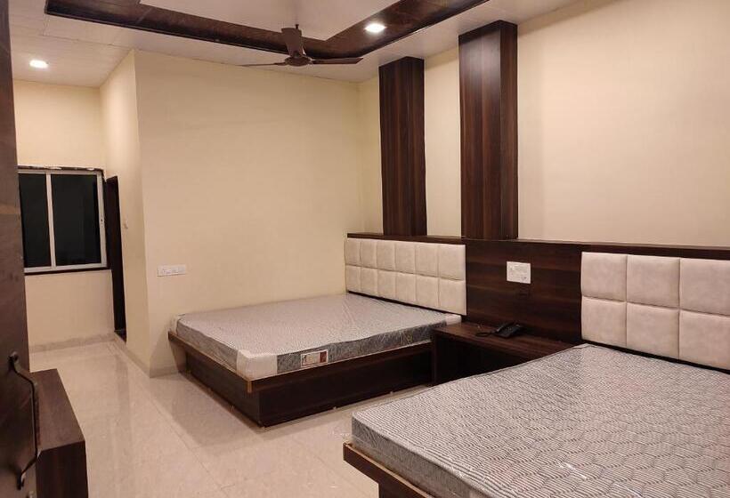 Четырехместный Номер Superior, Vijayshree