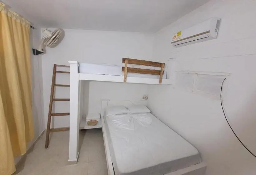 スタンダードバンガロー, Hostel Rincon Del Mar Ebenezer