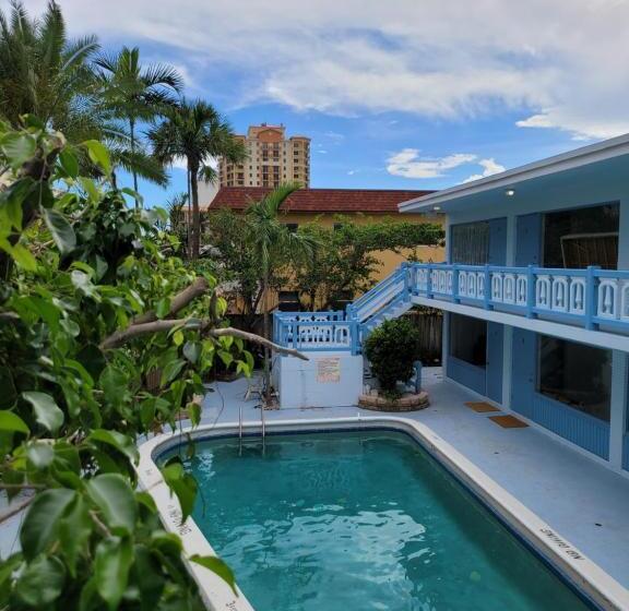 디럭스 스튜디오, Motel Lauderdale Inn