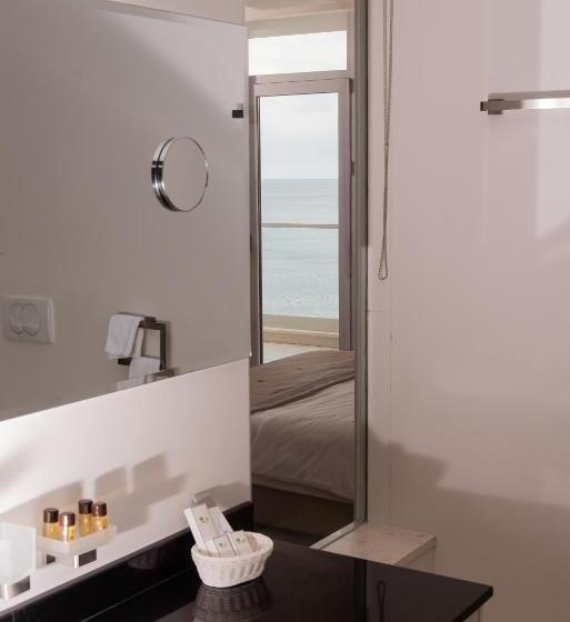 סוויטת ג'וניור עם מרפסת, Deluxe & Executive Spa By Rafaelo