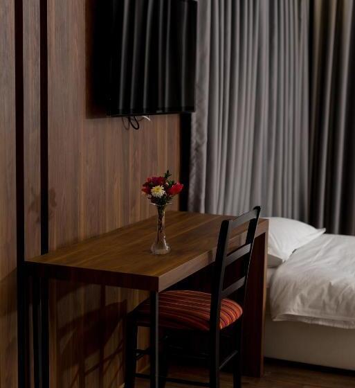 חדר סטנדרט לשלושה, Deluxe & Executive Spa By Rafaelo